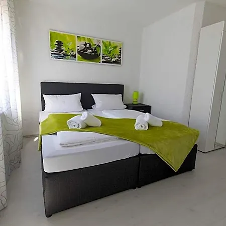 Berlin 3*