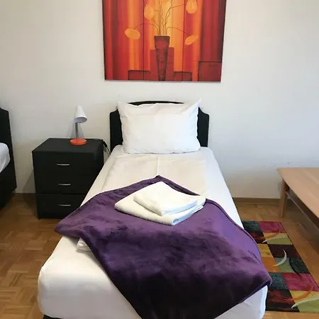 Berlin Hotel 3*