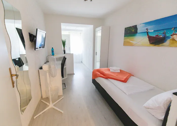 博林酒店 酒店 3*